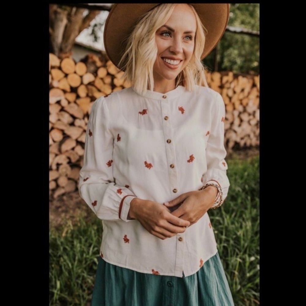 Rolee Hemsworth Button Up Shirt- XXXL - Sheer, burnt orange embroidered pattern